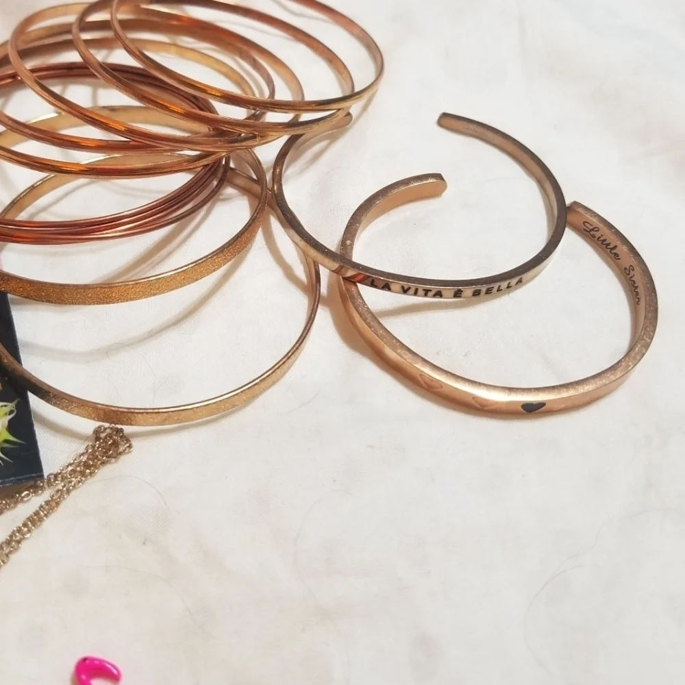 LOT of CHILDREN'S Jewelry 17 Pieces